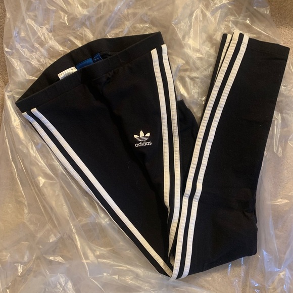 FREE Adidas Legging with Logo Superstar Track Jacket, SML - Picture 6 of 8